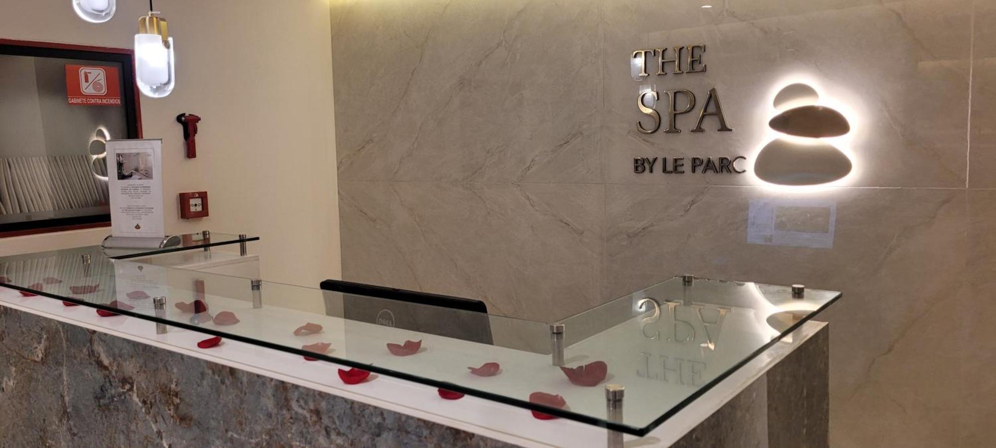 Le Parc Residences With Hotel Services キト エクステリア 写真